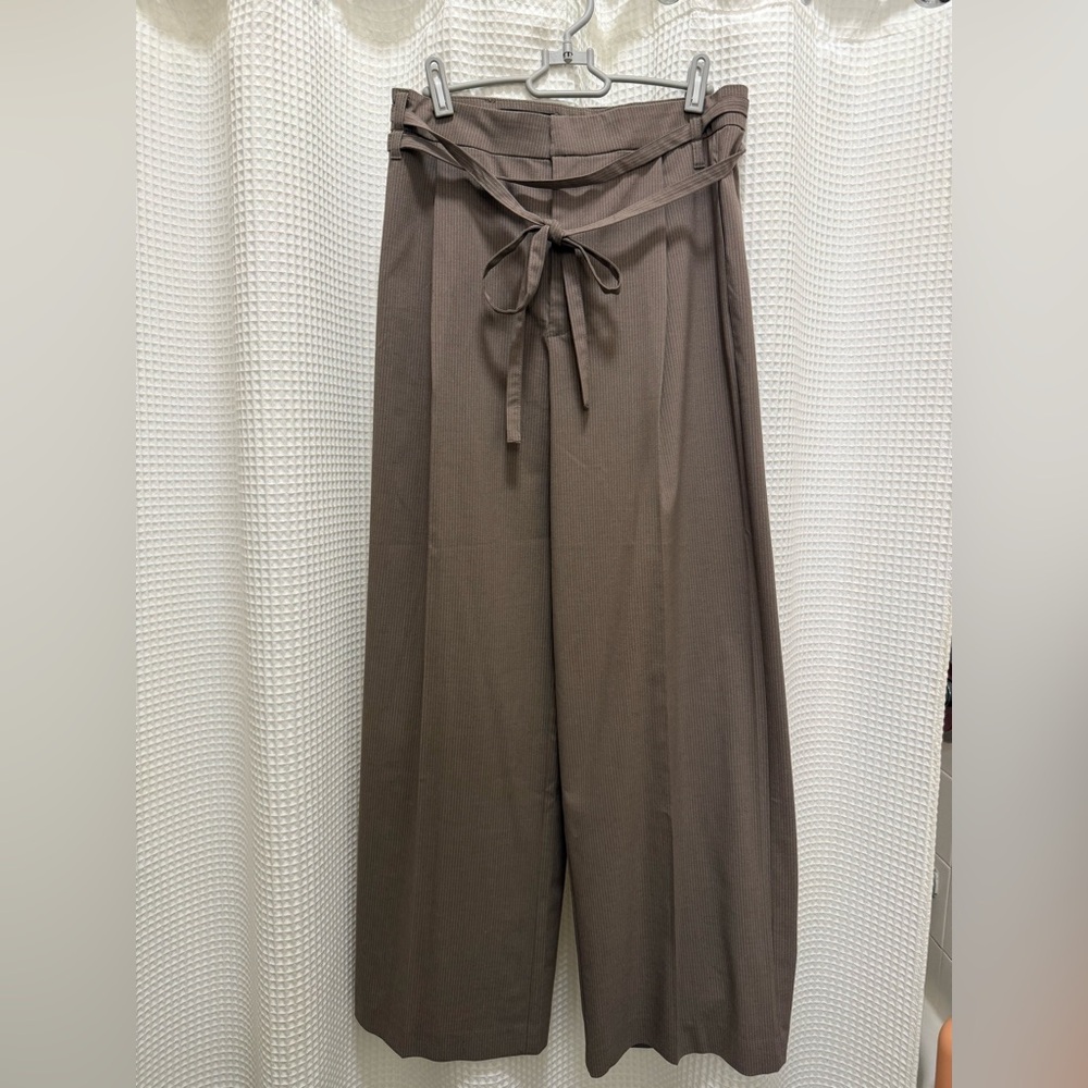 Zara Brown Wide Leg slacks with accent ties at waist - size small